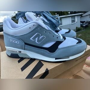 New Balance Men's 1500 MADE in UK Shoes IN Blue and White